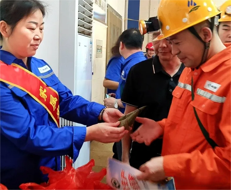 金狮贵宾会·宾至如归-尊贵显赫